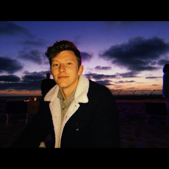 Meet your Posher, Sean - Picture 1 of 1